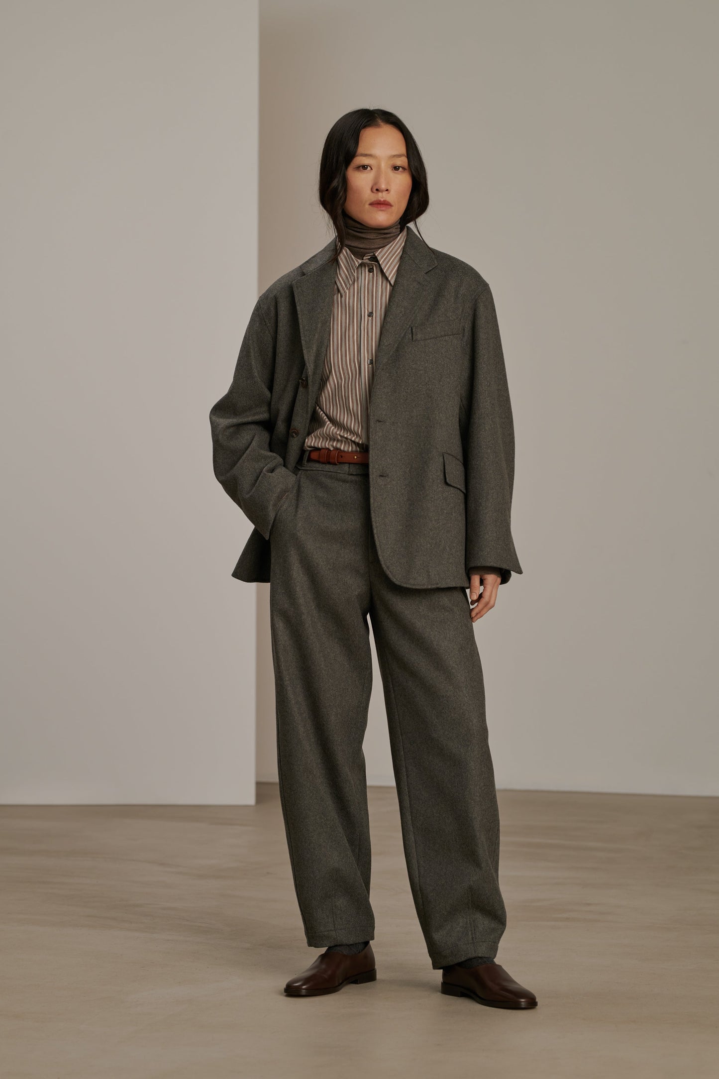 PANTALÓN BARRIE GRIS