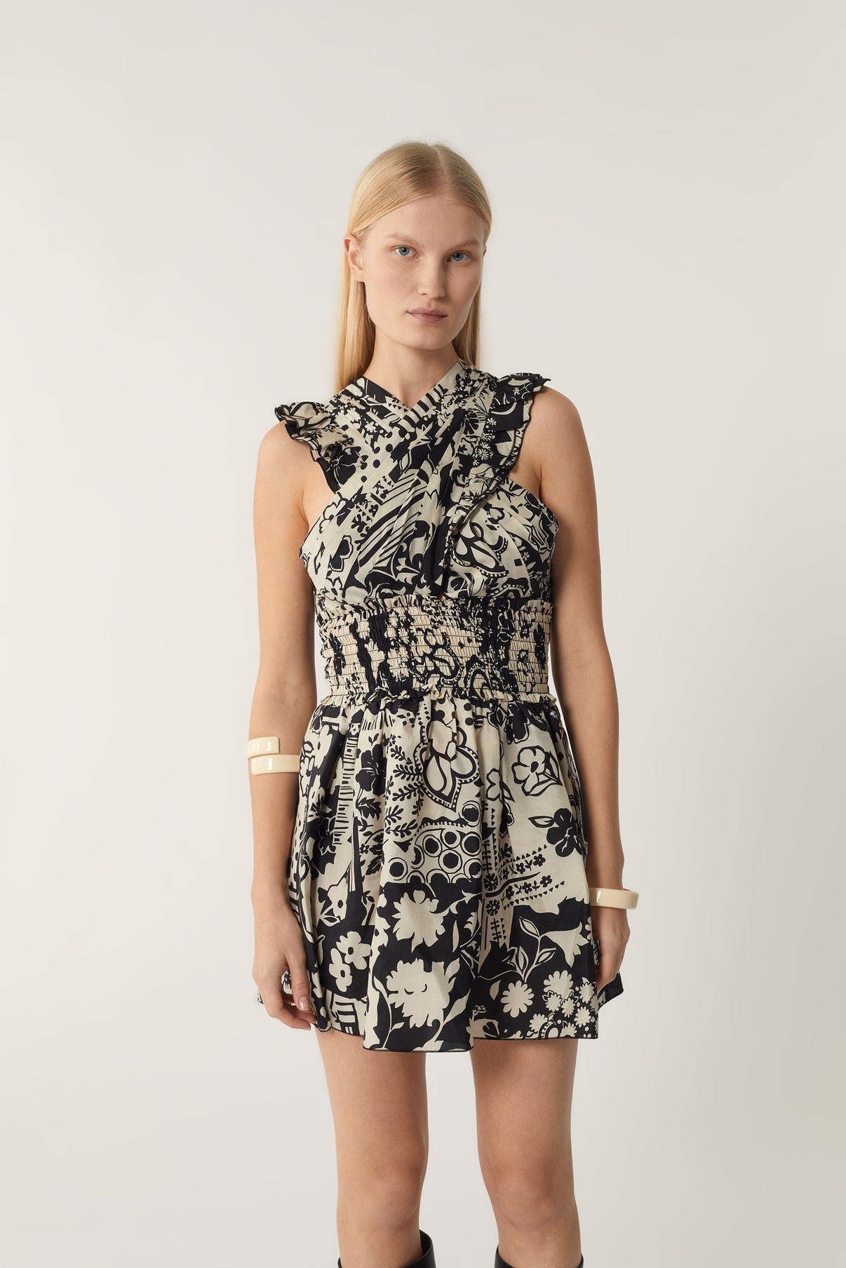 VESTIDO QUIERO NEGRA vue 6